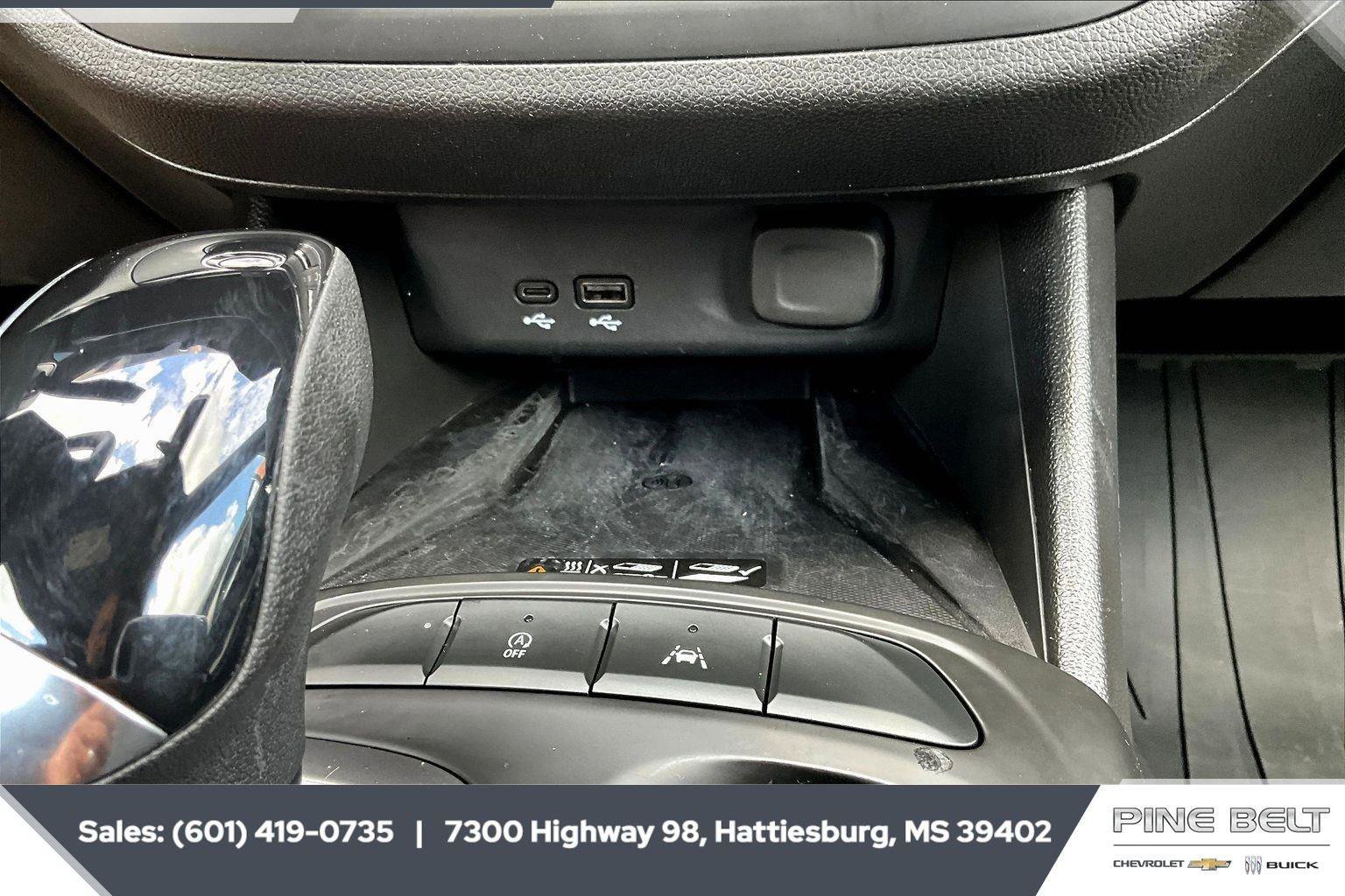 Used 2025 Buick Envista Preferred w/ Convenience I Package image 24