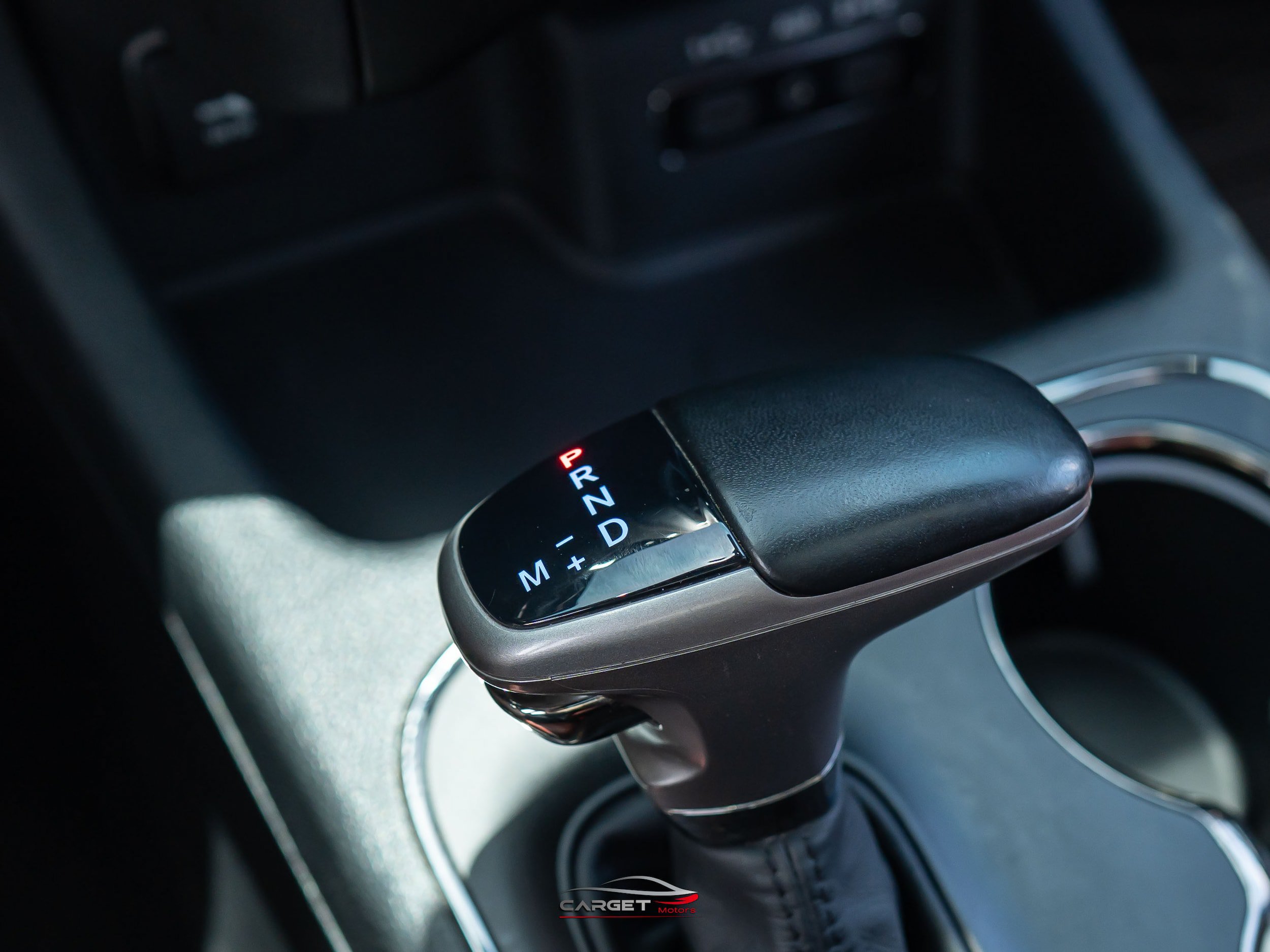 Used 2018 Dodge Durango SRT w/ Technology Group AWD/4WD image 38