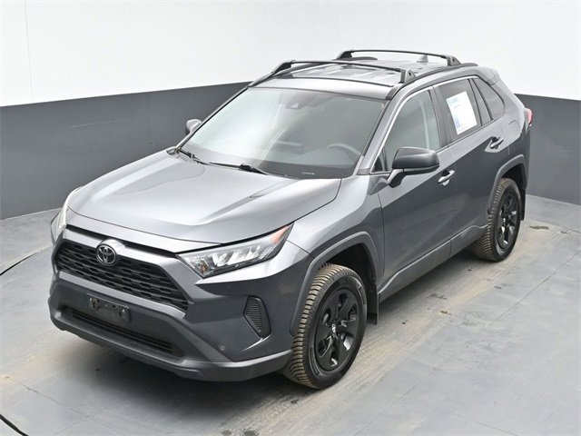 Used 2021 Toyota RAV4 LE image 15