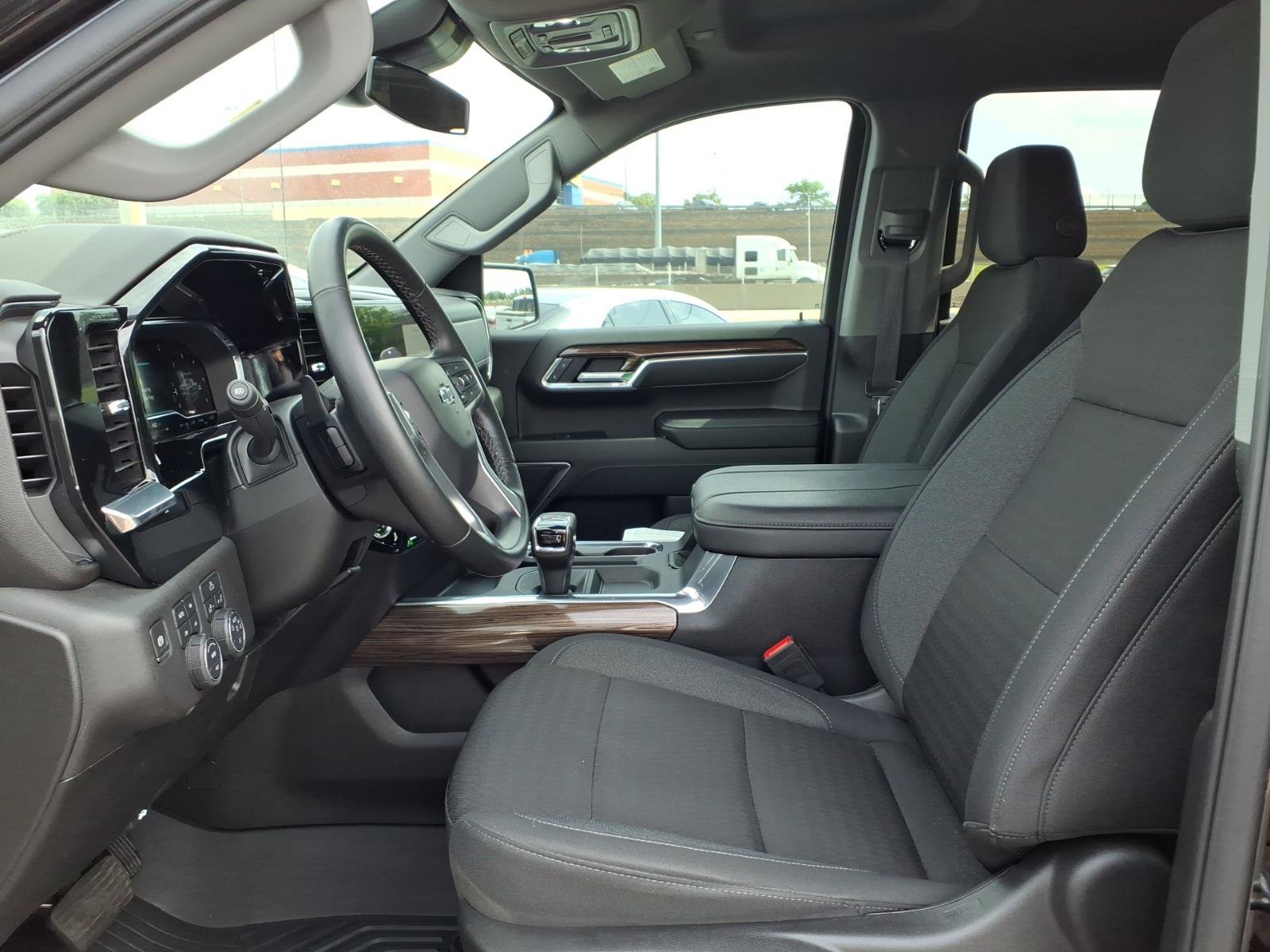 Used 2025 Chevrolet Silverado 1500 RST w/ Convenience Package II AWD/4WD image 22