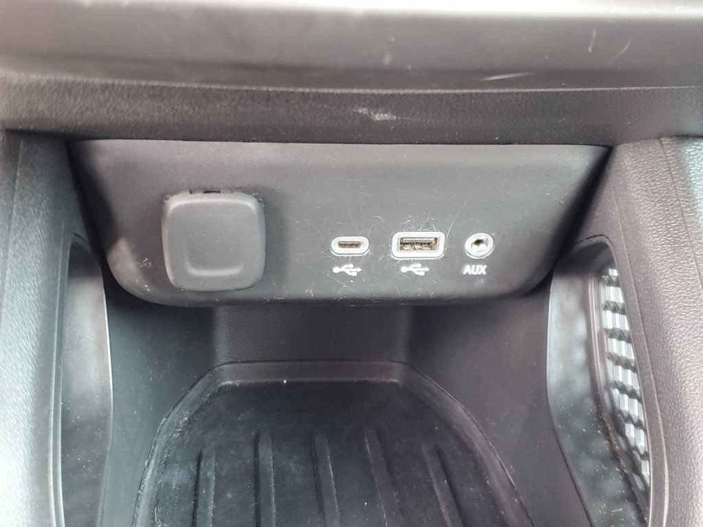 Used 2023 Chevrolet TrailBlazer LT FWD image 28