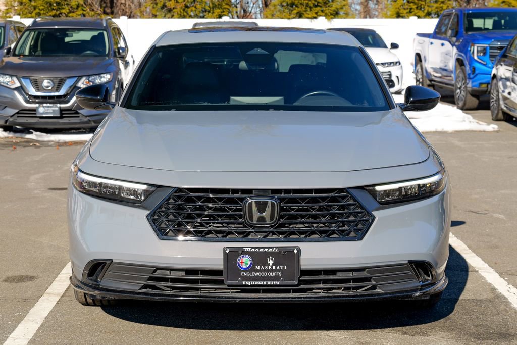 Used 2023 Honda Accord Sport image 2