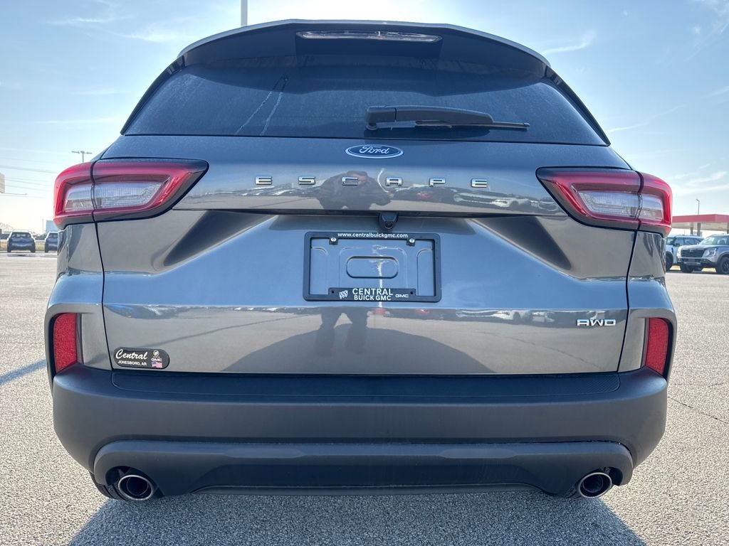 Used 2025 Ford Escape ST-Line image 6