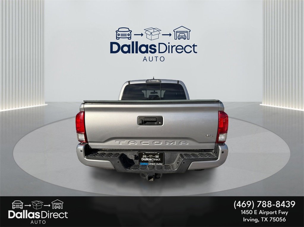 Used 2017 Toyota Tacoma TRD Sport image 7