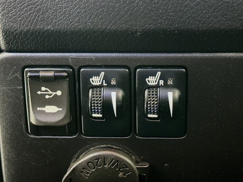 Used 2015 Toyota Sienna SE FWD image 20