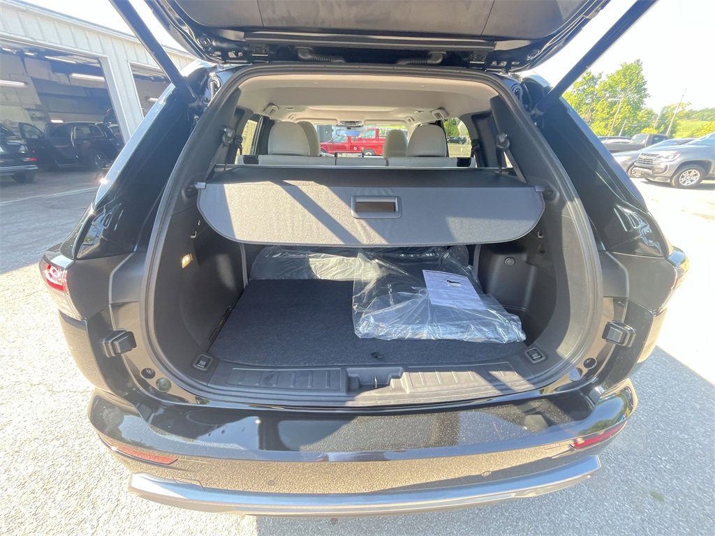 New 2025 Mitsubishi Outlander AWD image 24