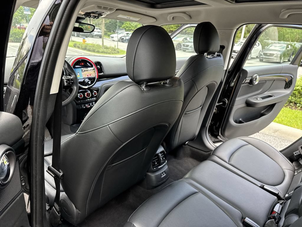 Used 2022 MINI Cooper Countryman S w/ Premium Package FWD image 34