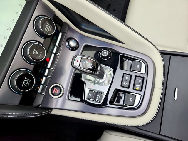 Certified 2024 Jaguar F-TYPE R AWD/4WD image 35