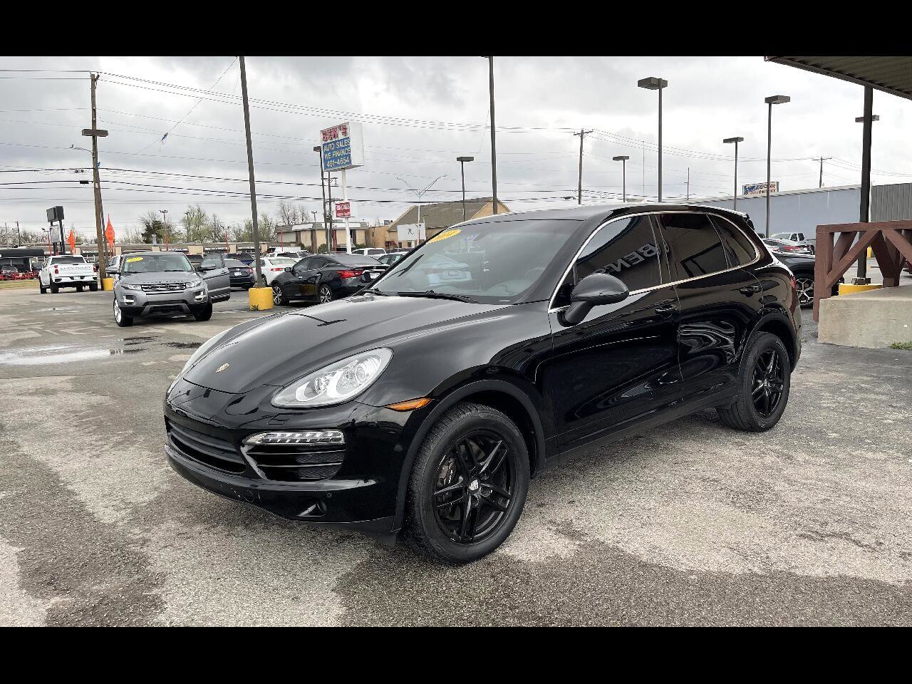 Used 2014 Porsche Cayenne Base image 2