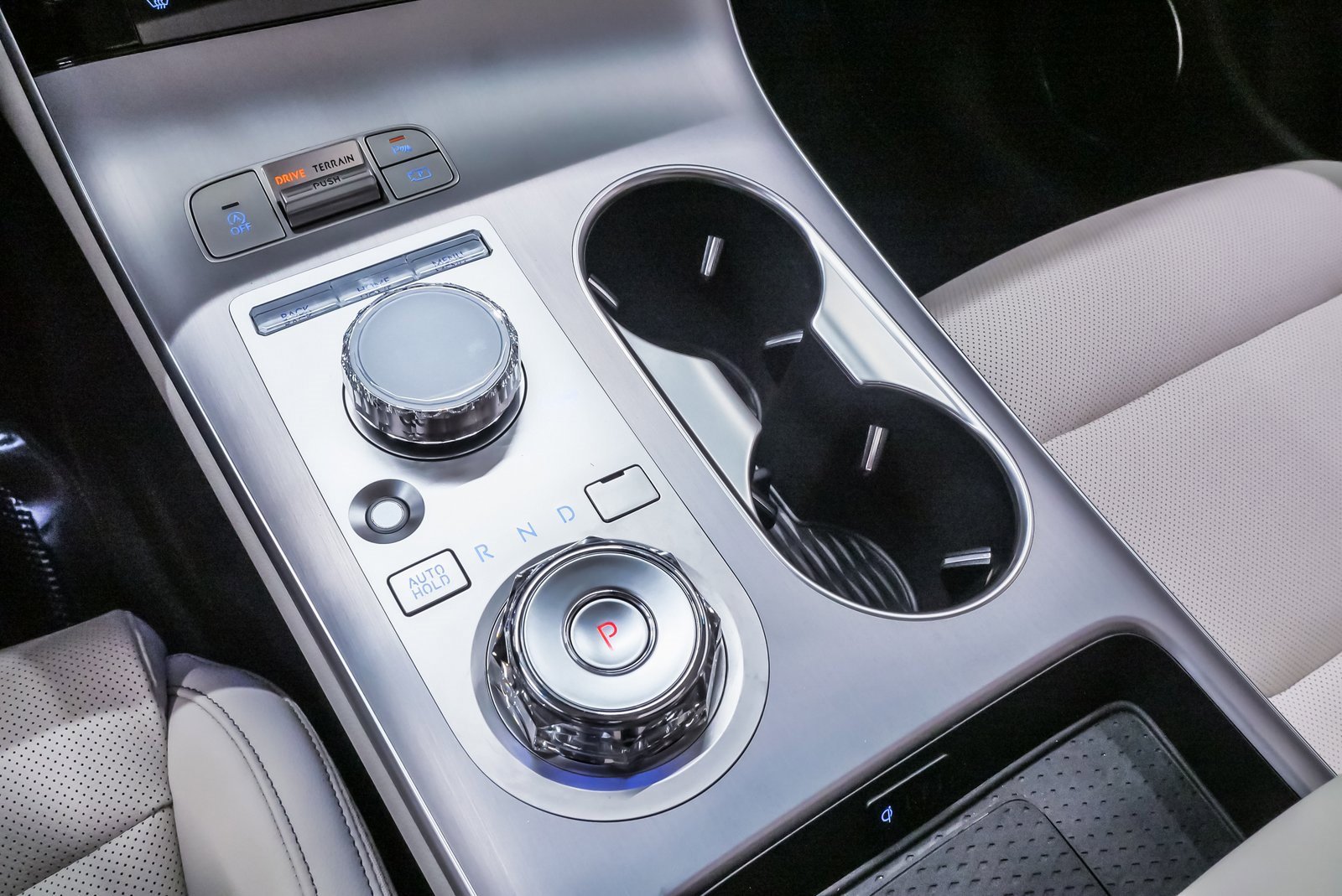 Certified 2026 Genesis GV70 2.5T Select image 18