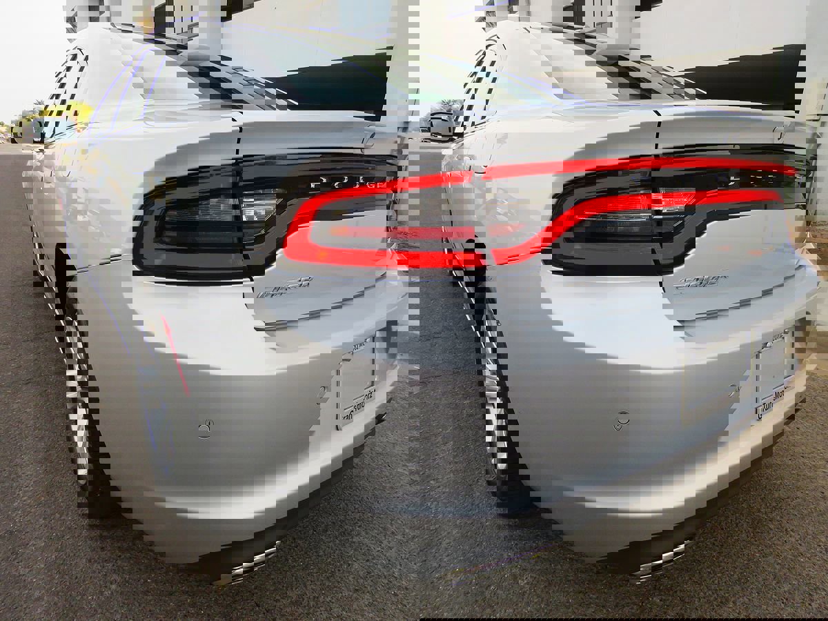 Used 2022 Dodge Charger SXT image 5