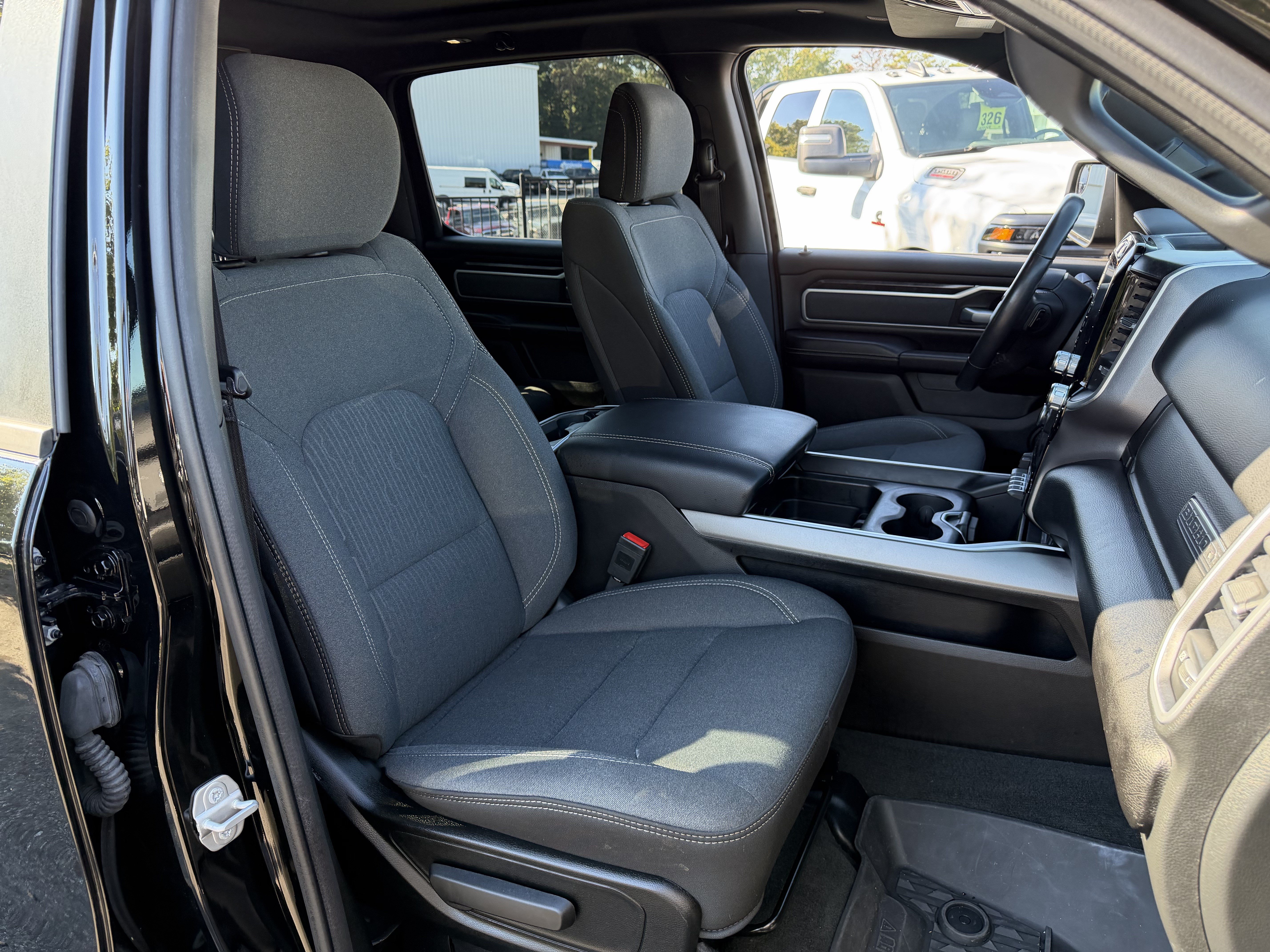Used 2023 RAM 1500 Big Horn AWD/4WD image 35