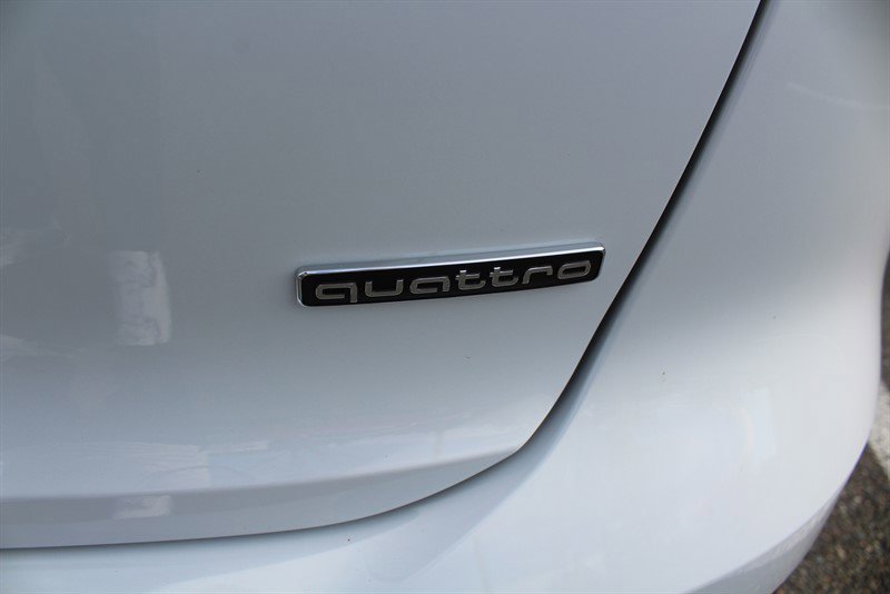 Used 2025 Audi Q4 e-tron Premium Plus w/ Premium Plus AWD/4WD image 37