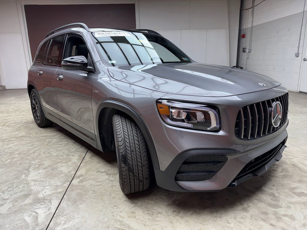 Certified 2022 Mercedes-Benz GLB 35 AMG 4MATIC image 8