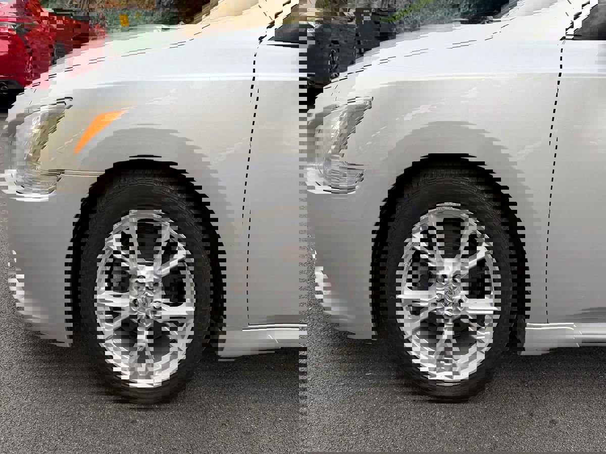 Used 2012 Nissan Maxima 3.5 SV w/ Premium Pkg image 13