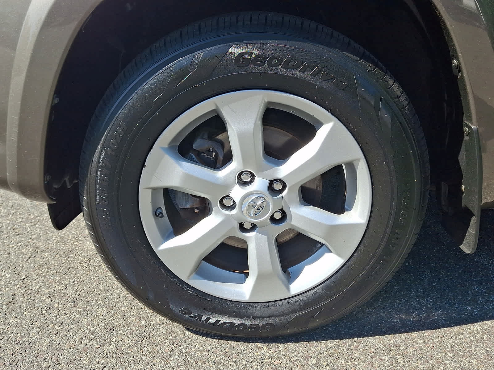 Used 2012 Toyota RAV4 Limited w/ Navigation Value Pkg AWD/4WD image 9
