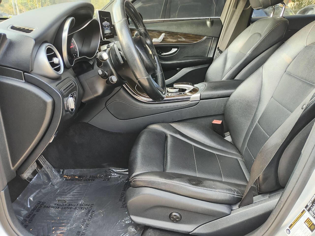 Used 2017 Mercedes-Benz GLC 300 image 29