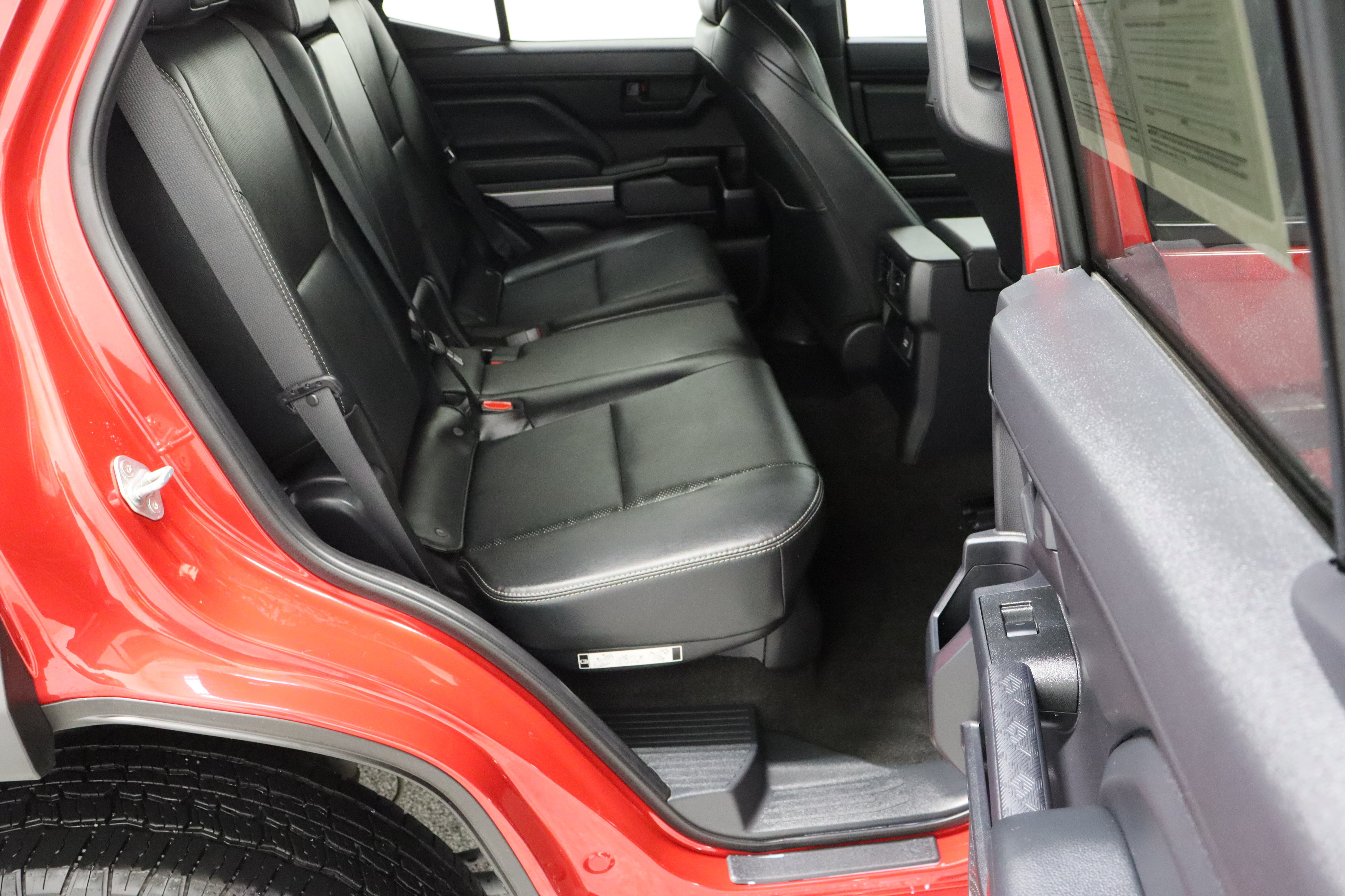 Certified 2025 Toyota 4Runner TRD Off-Road Premium w/ Tow Technology Package AWD/4WD image 37