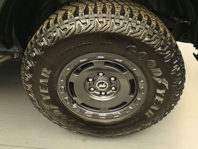 Certified 2022 Ford Bronco Everglades image 9