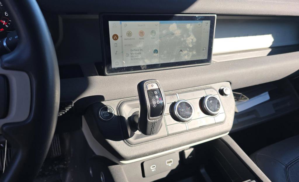 Used 2023 Land Rover Defender 110 S image 11