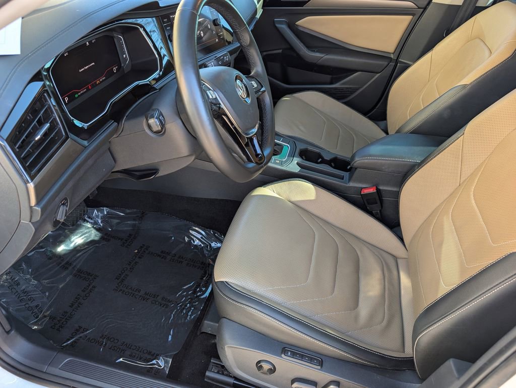 Used 2019 Volkswagen Jetta SEL Premium image 11