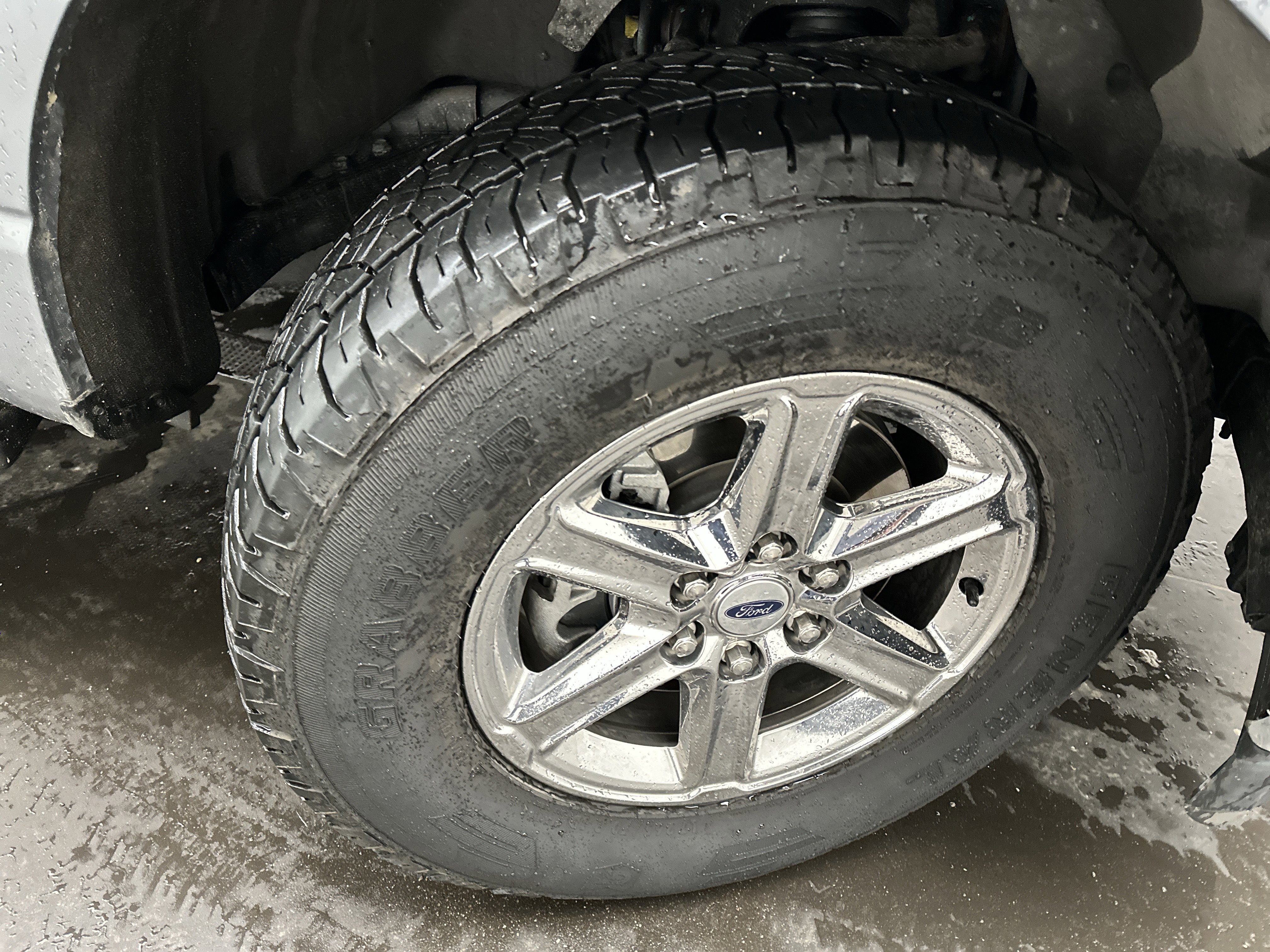 Used 2024 Ford F150 XLT w/ FX4 Off-Road Package image 12