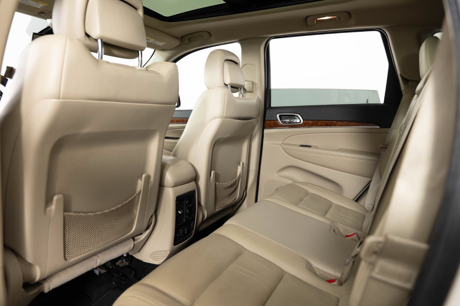 Used 2011 Jeep Grand Cherokee Limited AWD/4WD image 20