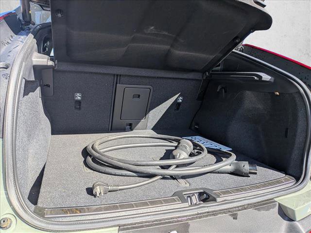 Used 2023 Volvo C40 P8 Recharge Ultimate image 6