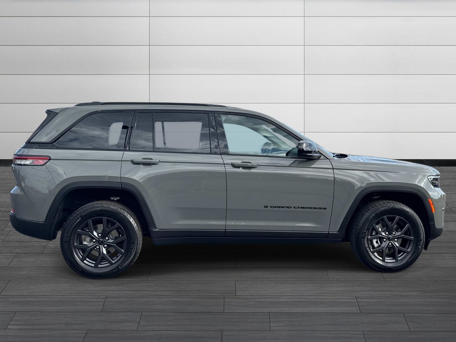 New 2027 Jeep Grand Cherokee Laredo X AWD/4WD image 3