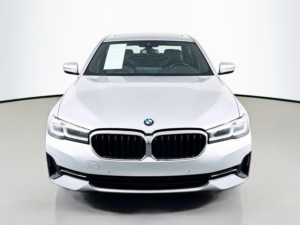 Used 2021 BMW 530i xDrive w/ Convenience Package AWD/4WD image 8