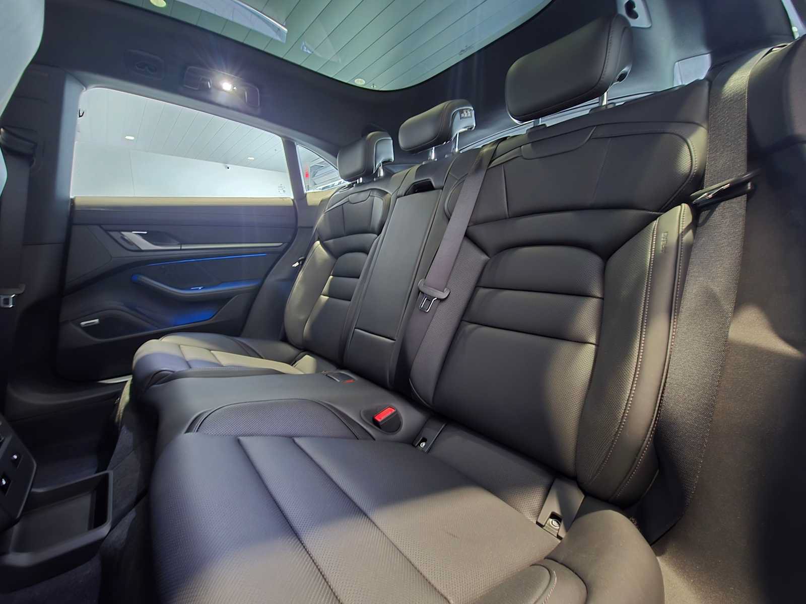 New 2026 Porsche Taycan 4S AWD/4WD image 19