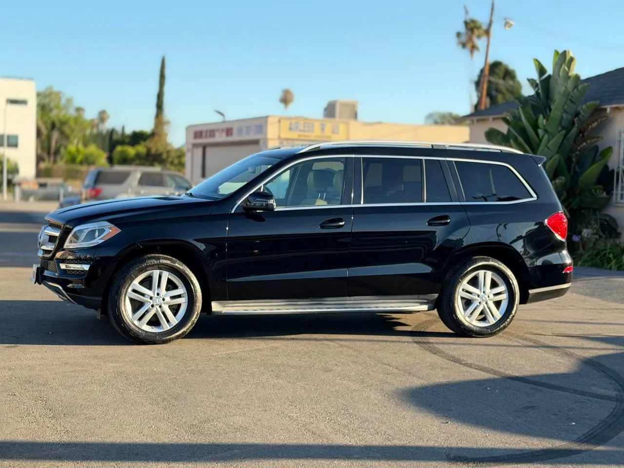 Used 2014 Mercedes-Benz GL 350 BlueTEC 4MATIC image 6
