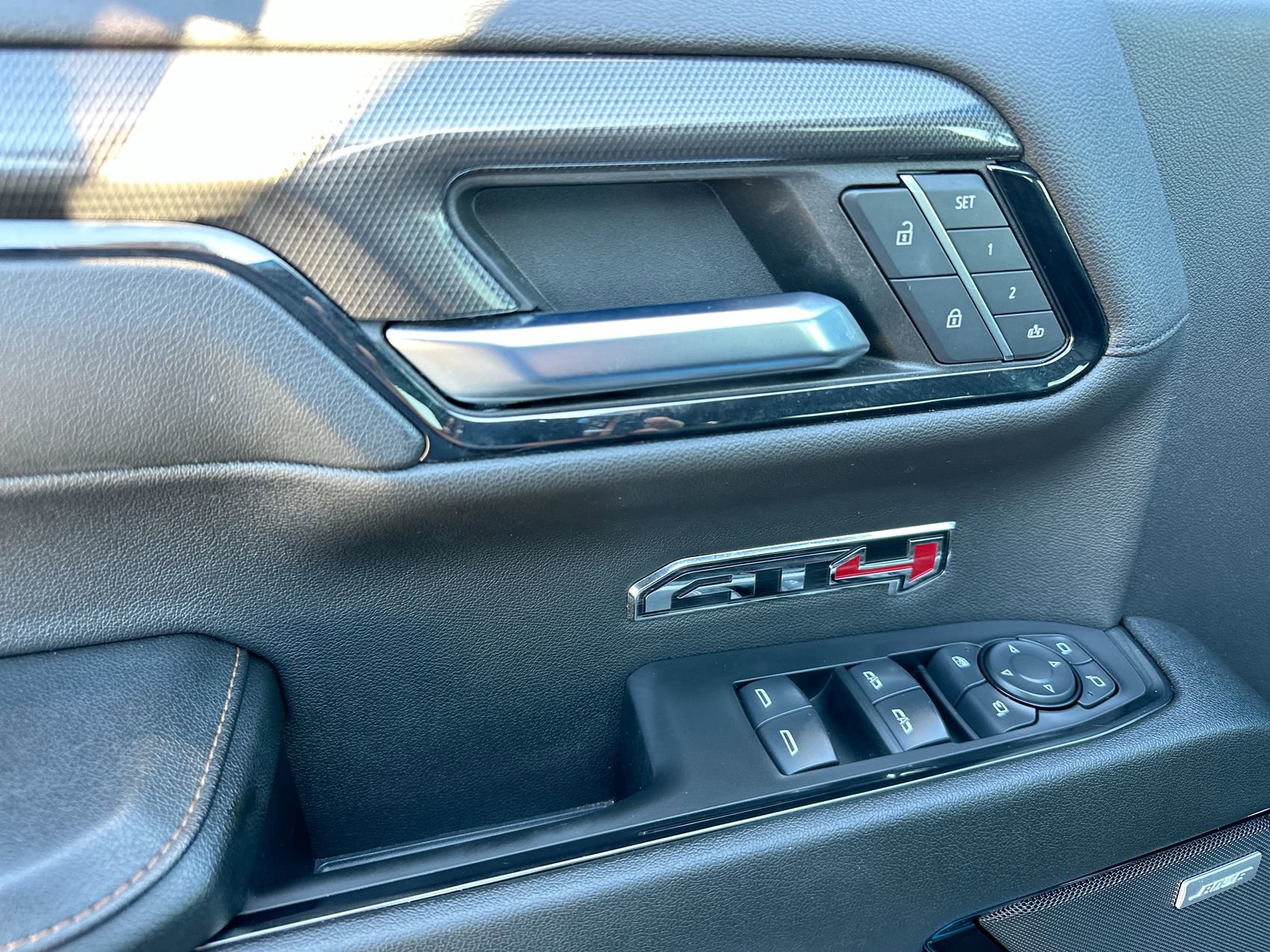 Used 2024 GMC Sierra 1500 AT4 w/ Technology Package image 13