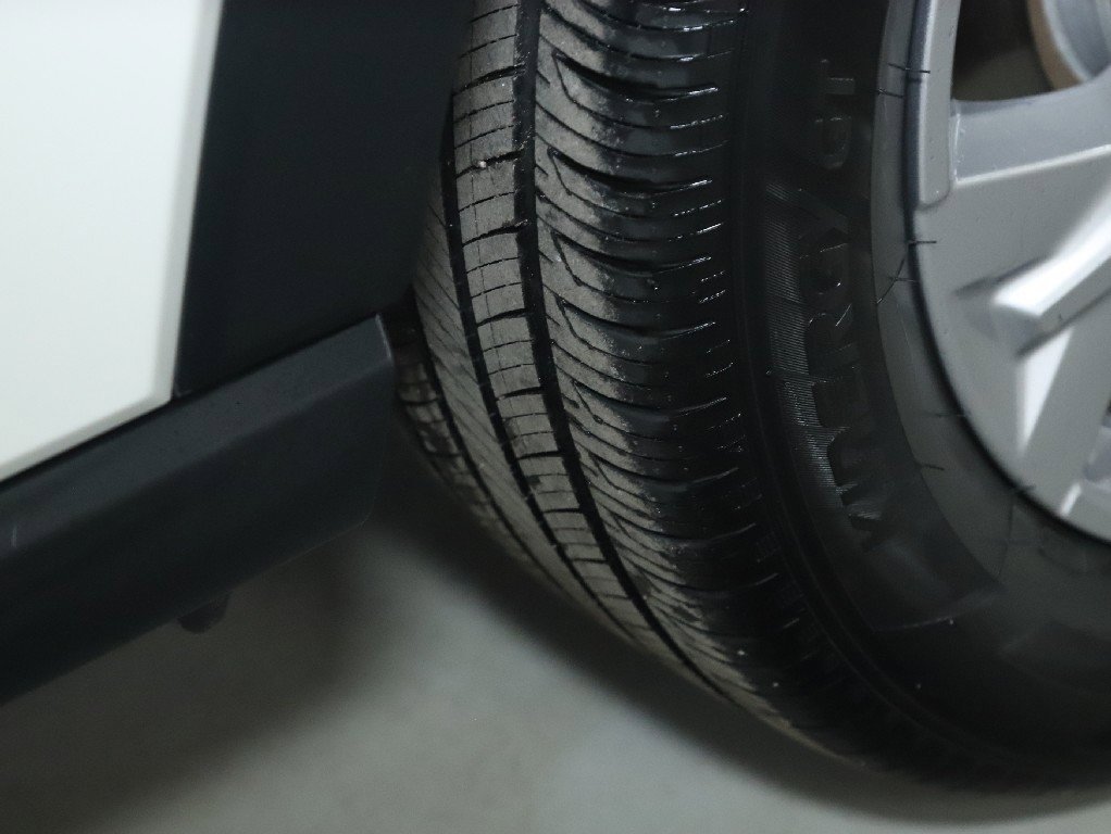 Used 2023 Honda HR-V LX image 35