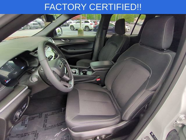 Certified 2025 Jeep Grand Cherokee Laredo X w/ Luxury Tech Group I AWD/4WD image 16