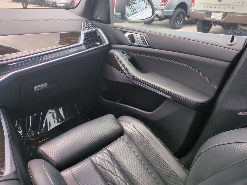 Used 2025 BMW X5 xDrive50e image 19