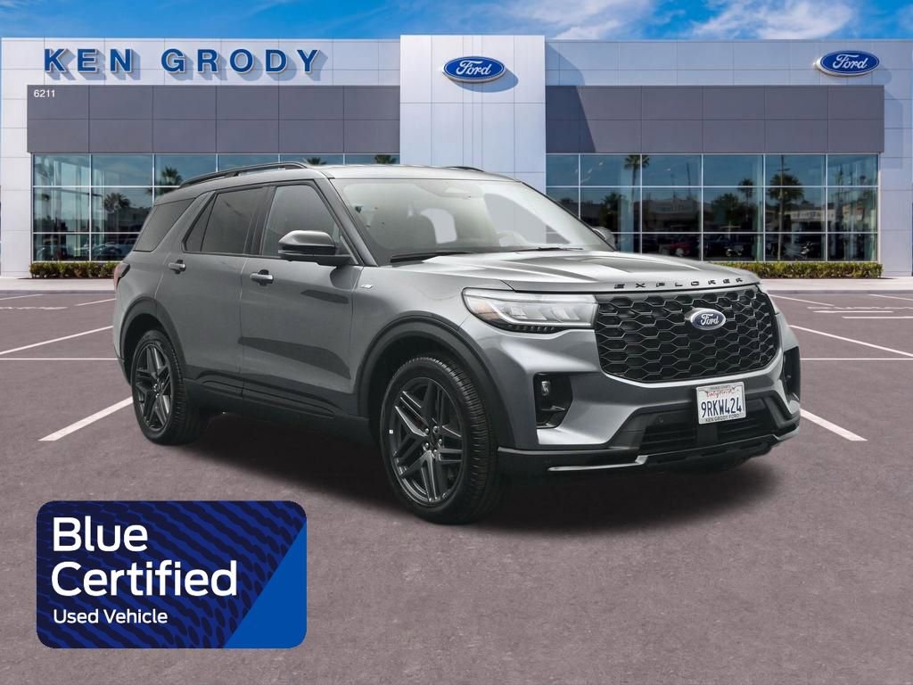 Used 2025 Ford Explorer ST-Line w/ Premium Package