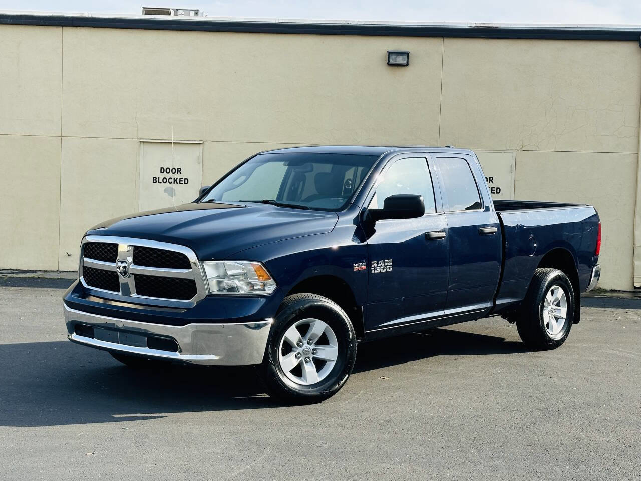 Used 2018 RAM 1500 ST w/ SXT Appearance Group image 4