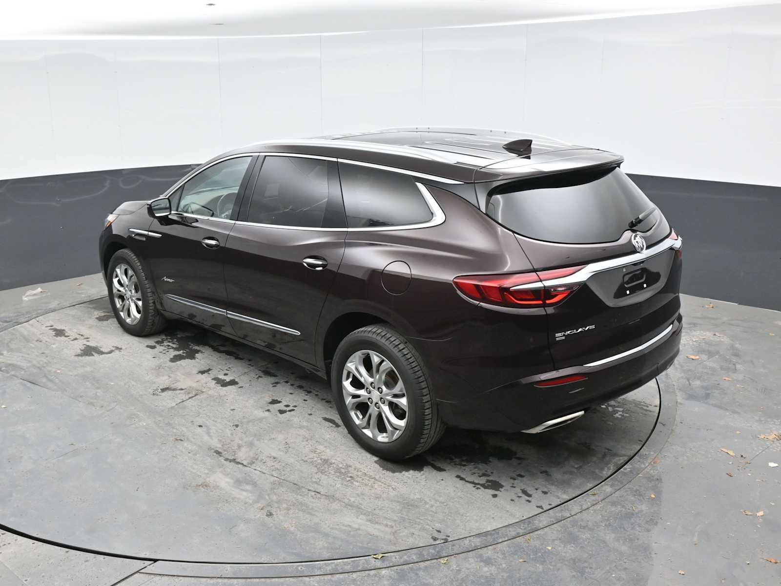 Used 2020 Buick Enclave Avenir w/ Avenir Technology Package AWD/4WD image 33