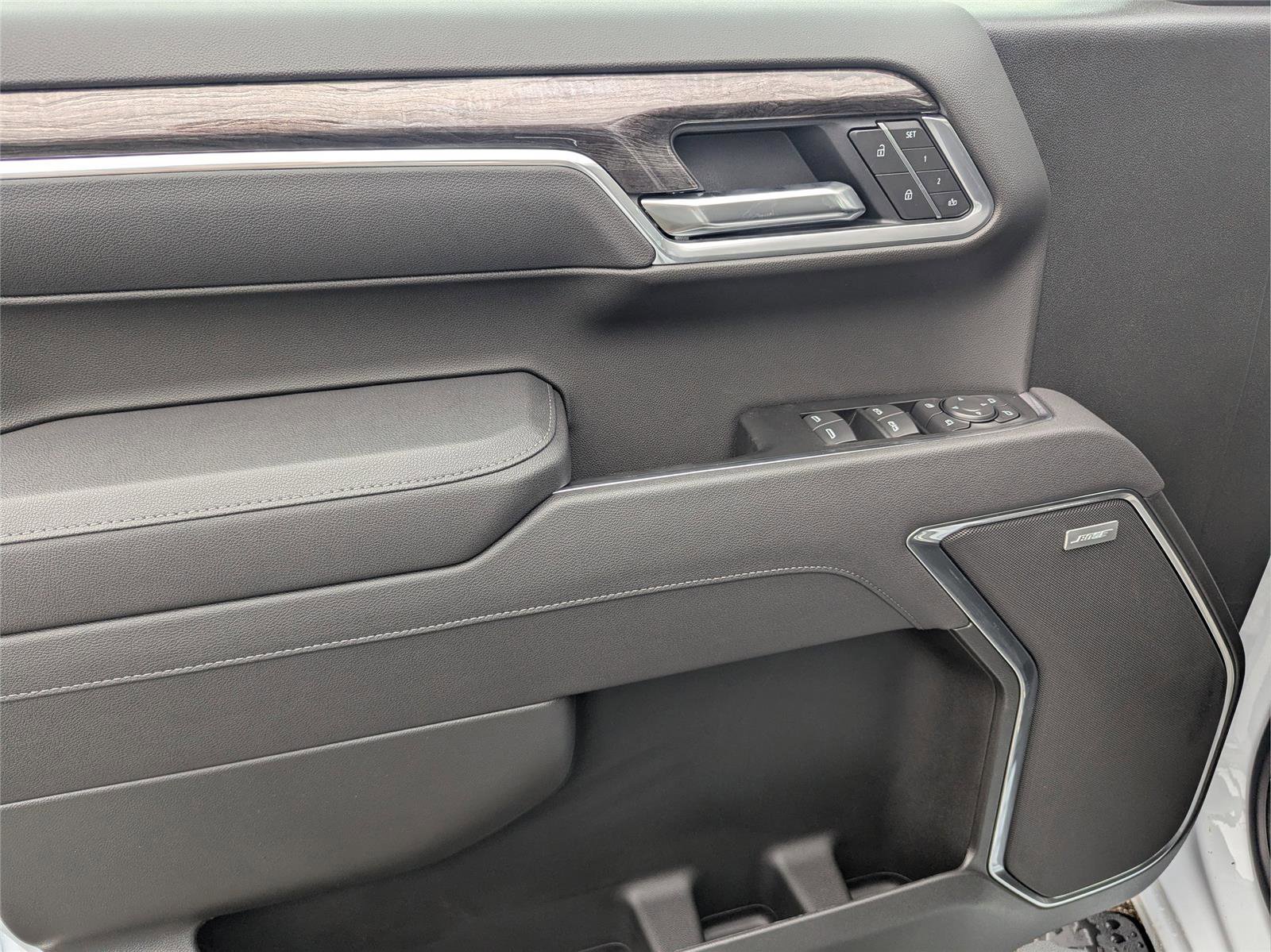 New 2026 Chevrolet Silverado 1500 LTZ w/ LTZ Premium Package image 17