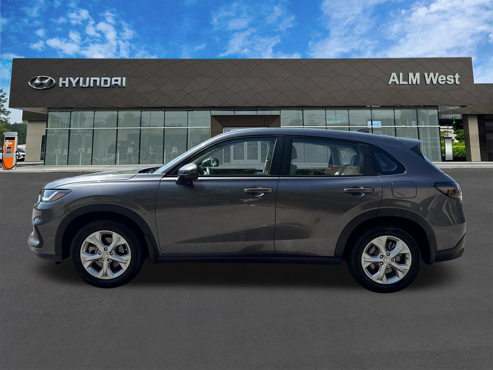 Used 2023 Honda HR-V LX image 8