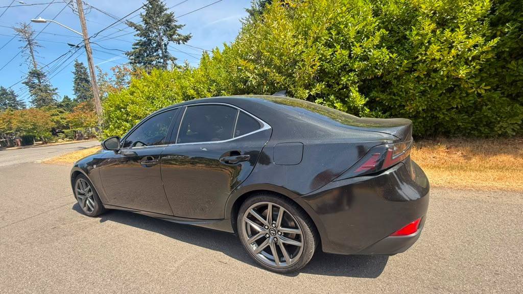 Used 2018 Lexus IS 300 F Sport RWD image 20