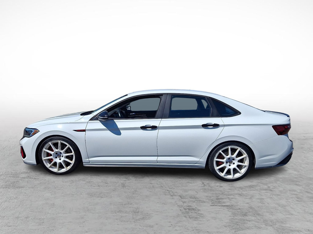 Used 2024 Volkswagen Jetta GLI 40th Anniversary Edition image 2