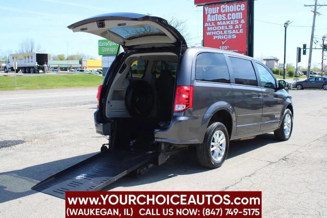 Used 2015 Dodge Grand Caravan SXT w/ Rear Park Assist Package image 1