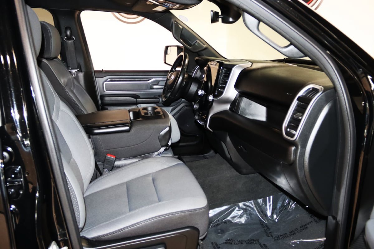 Used 2023 RAM 1500 Big Horn AWD/4WD image 60
