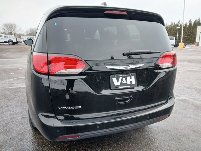 New 2026 Chrysler Voyager LX FWD image 5