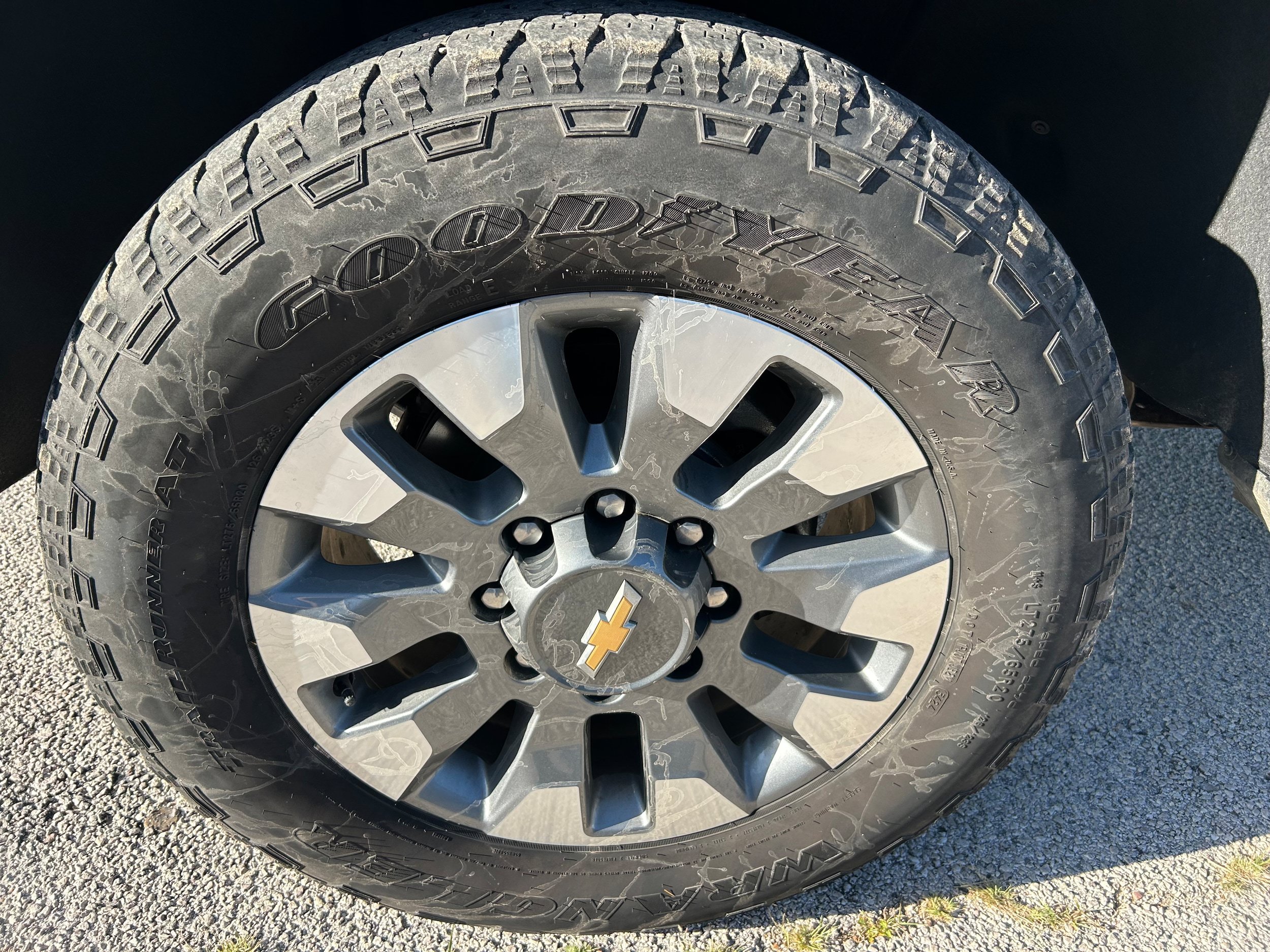Used 2025 Chevrolet Silverado 2500 Custom w/ Custom Value Package AWD/4WD image 8