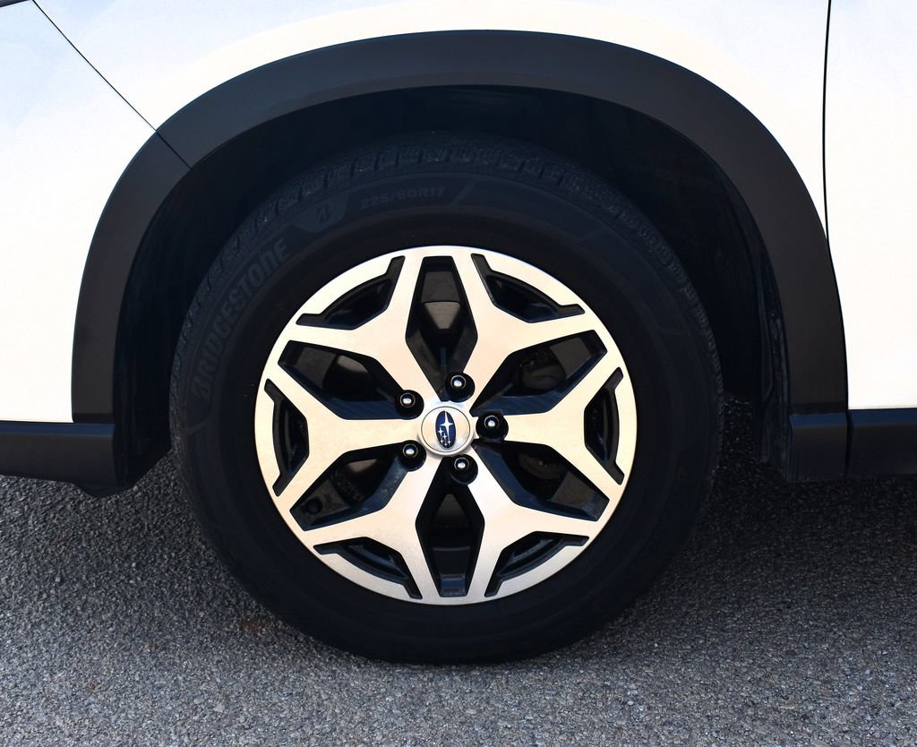 Used 2022 Subaru Forester Premium AWD/4WD image 6