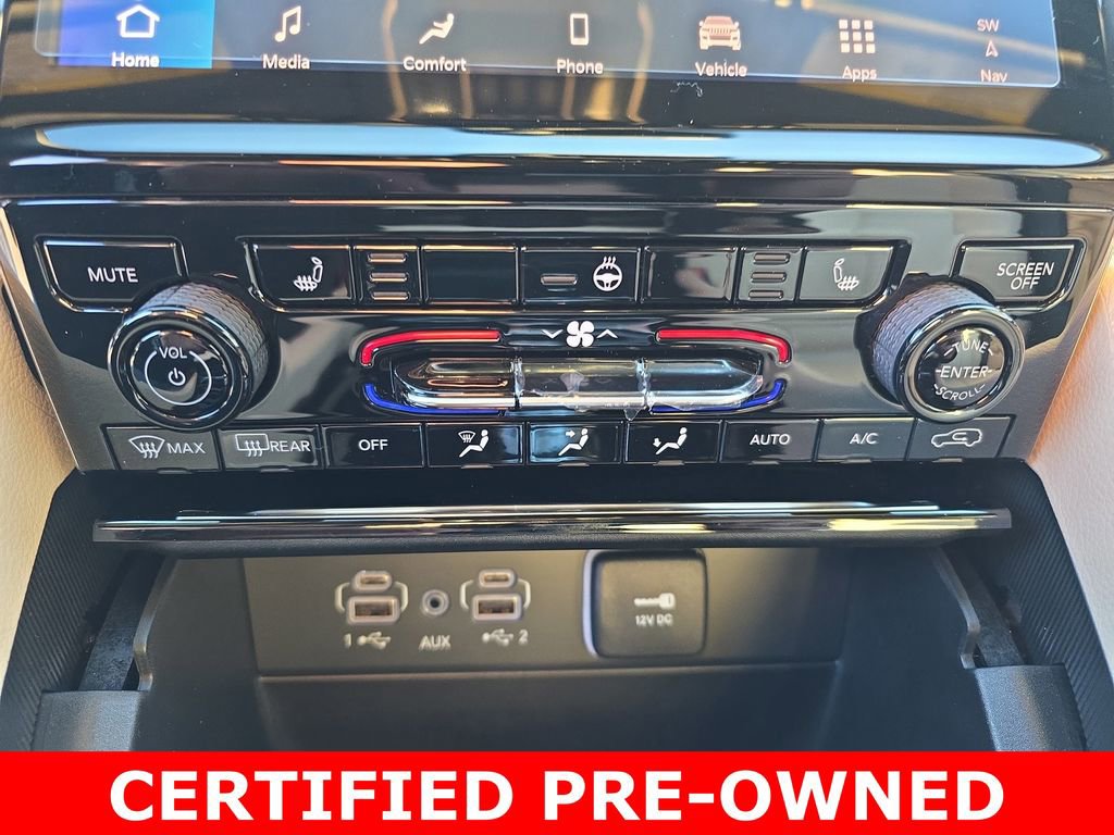 Used 2025 Jeep Grand Cherokee Limited w/ Black Appearance Package image 21