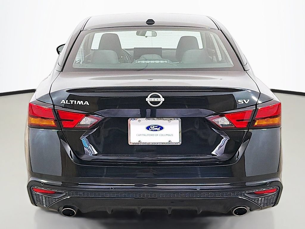 Used 2023 Nissan Altima 2.5 SV w/ SV Premium Package FWD image 15